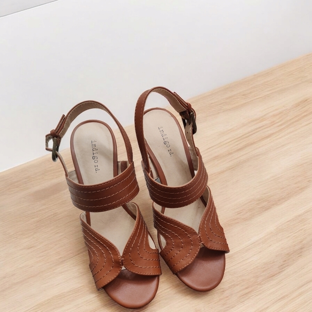 Indigo Rd. Cross Strap Heels, 7.5 - Picture 2 of 5
